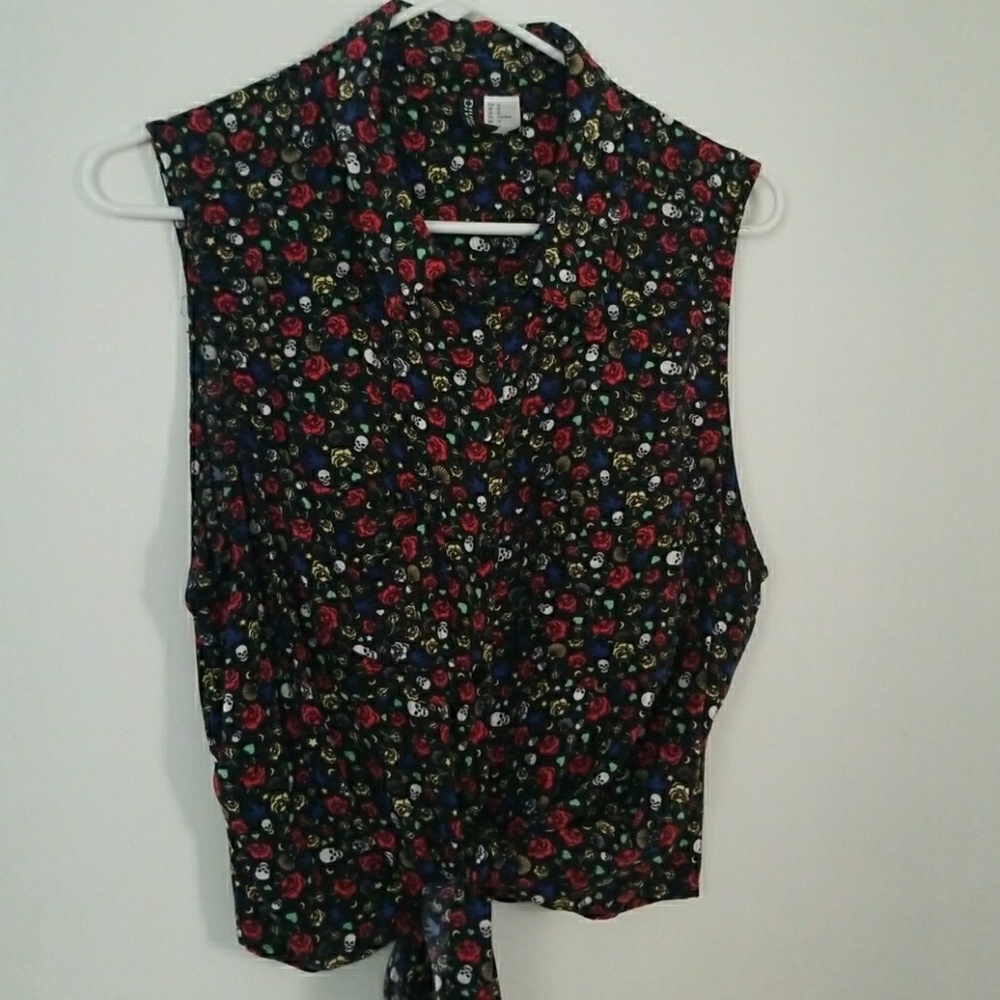 Sleeveless Blouse